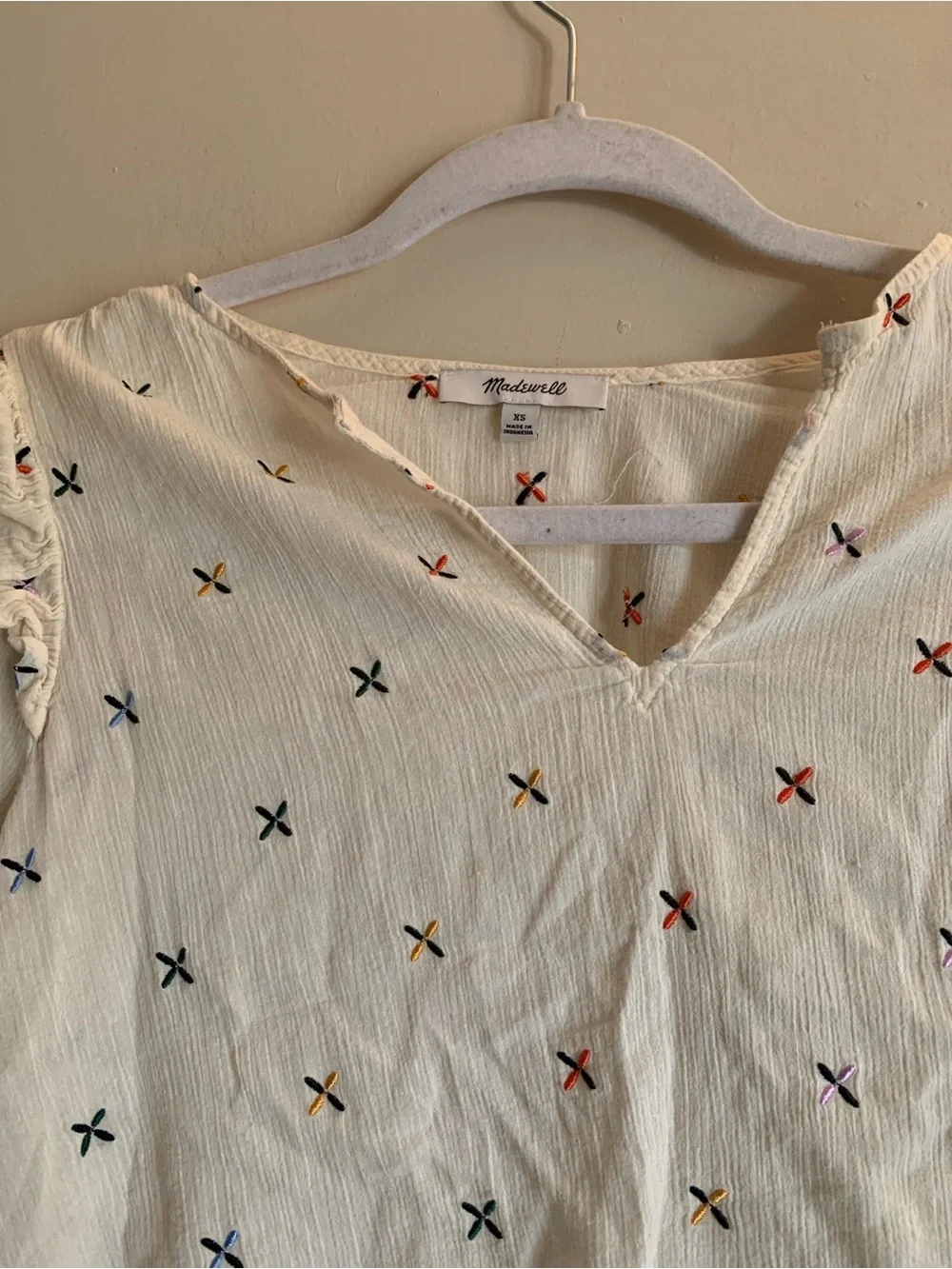 Madewell Cream V-Neck Puff Sleeve Top with Multicolor Cross Stitch Size XS